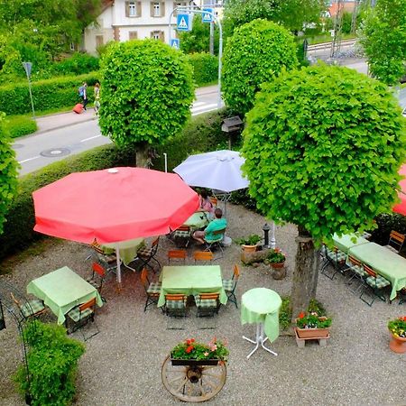 Hotel Löwen Kirchzarten Exteriör bild