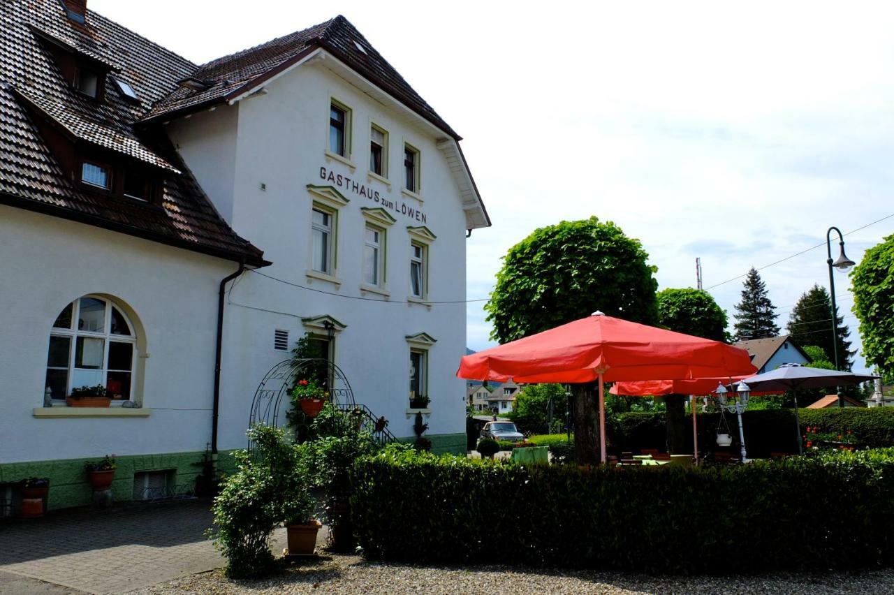 Hotel Löwen Kirchzarten Exteriör bild